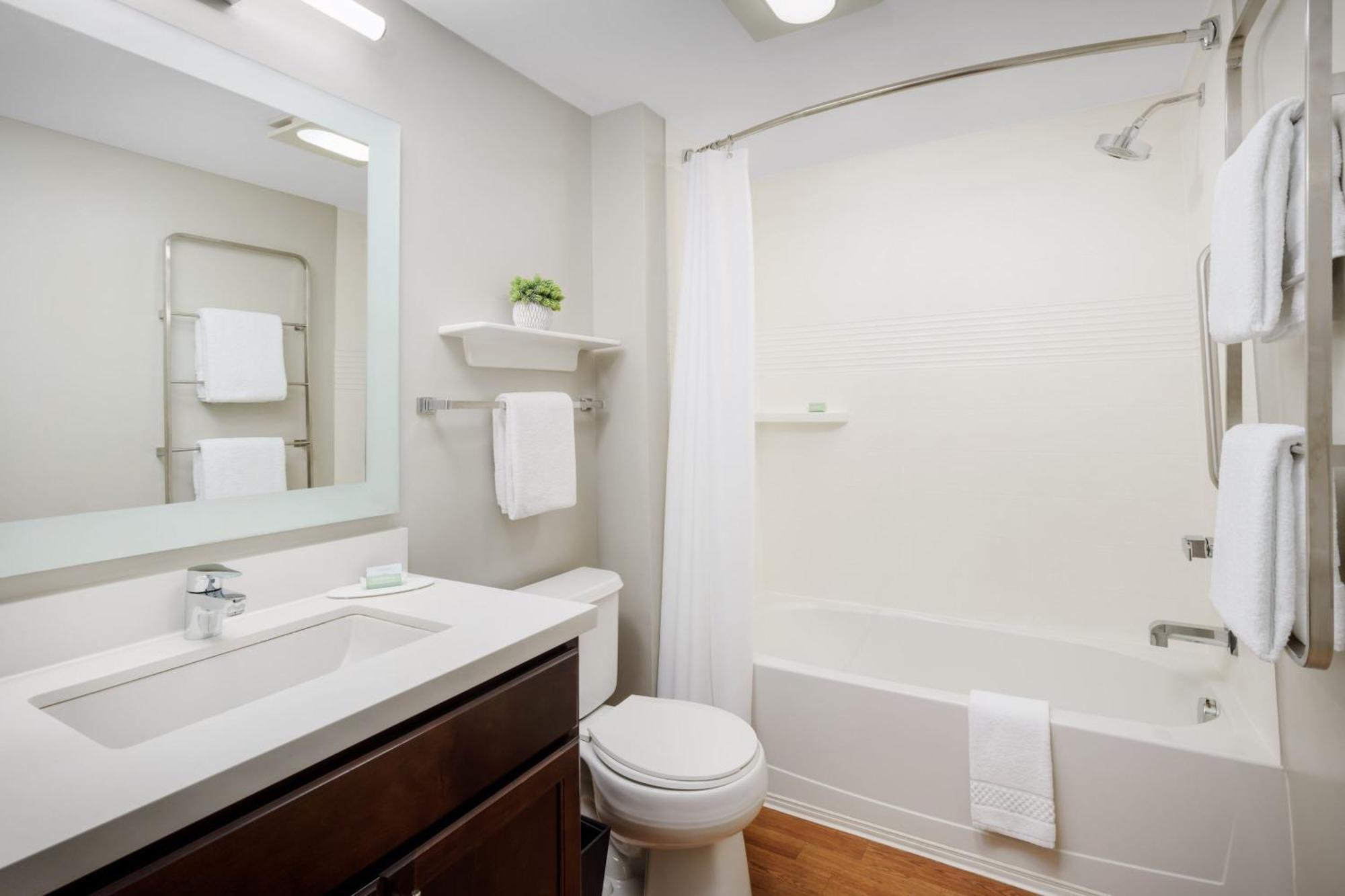 Towneplace Suites Manchester-Boston Regional Airport Eksteriør billede